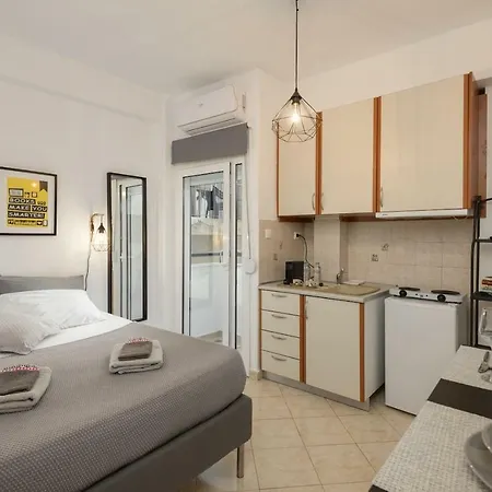 Appartement Studio! Fiber Wifi, Ac, Private, Self Check-in!