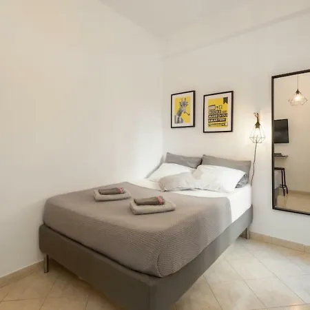 Studio! Fiber Wifi, Ac, Private, Self Check-in! Appartement Thessalonique