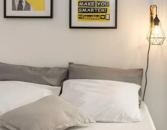 Studio! Fiber Wifi, Ac, Private, Self Check-in! Thessaloníki