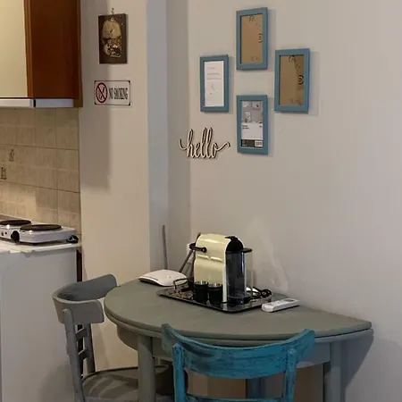 Studio! Fiber Wifi, Ac, Private, Self Check-in! Apartment Thessaloniki