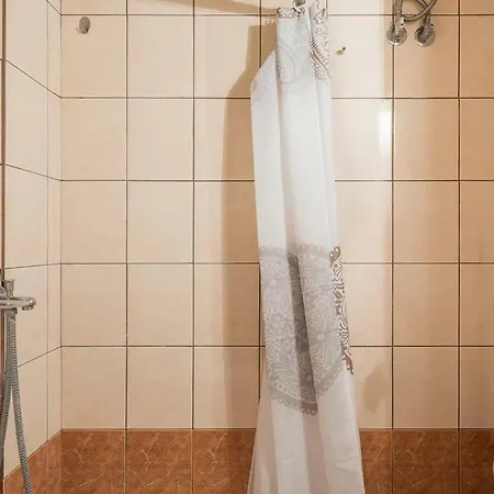 Studio! Fiber Wifi, Ac, Private, Self Check-in! Thessaloniki