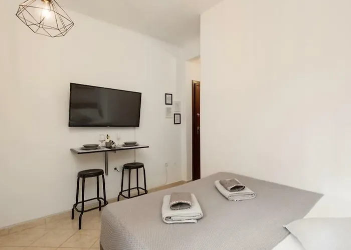 Studio! Fiber Wifi, Ac, Private, Self Check-in! Apartmán